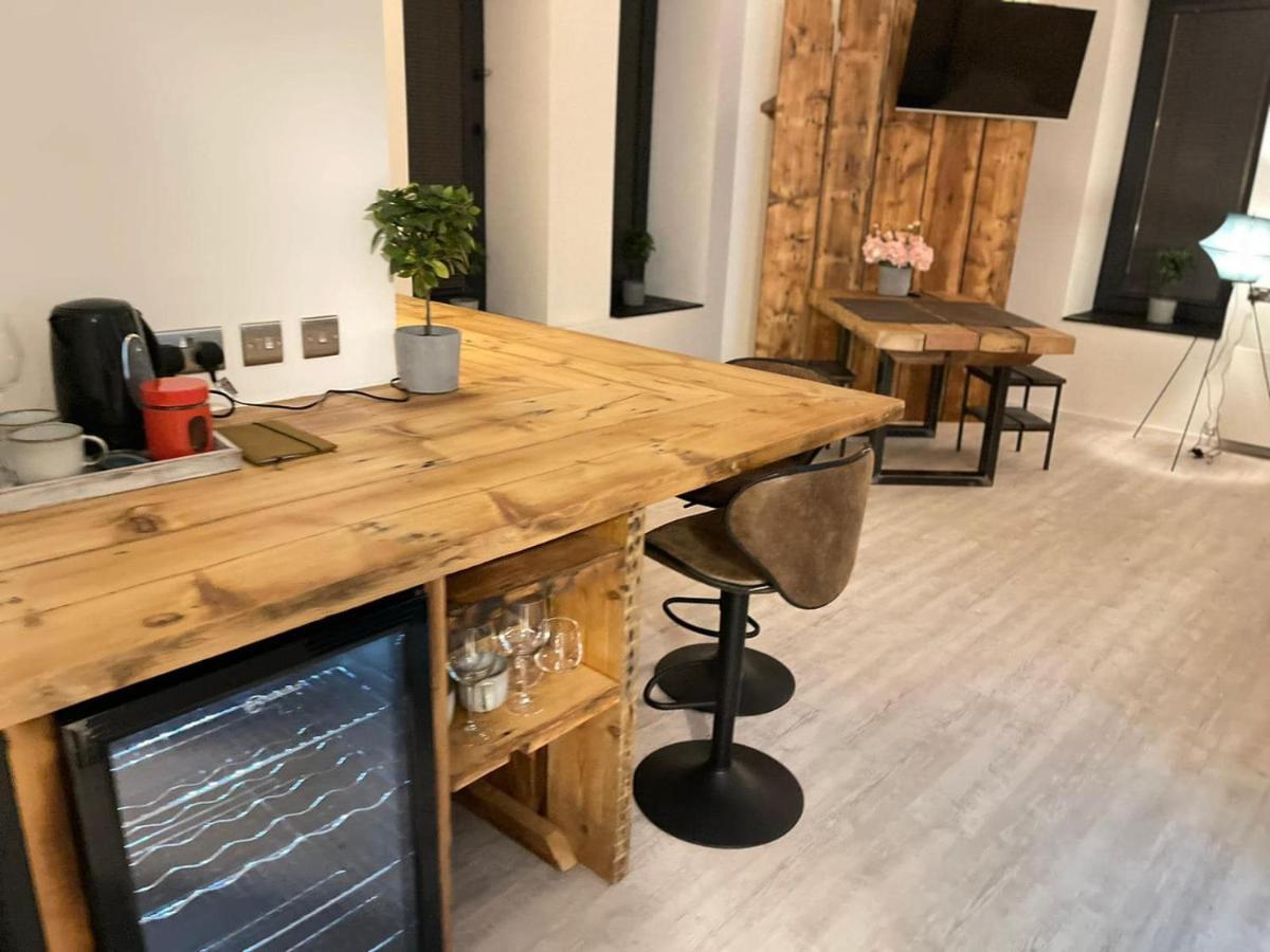 Cardiff Arms Bistro & Hotel Treorky 外观 照片